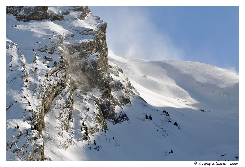 Paysages des Alpes - hiver - Télécabine de la Clusaz