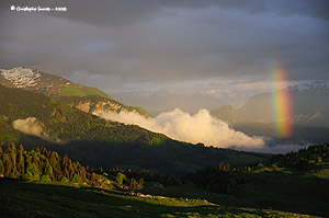 Paysages des Alpes - ciels de printemps - photographies de jour