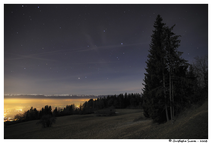 Paysage des Alpes la nuit - Mer de nuage sur le bassin Lmanique