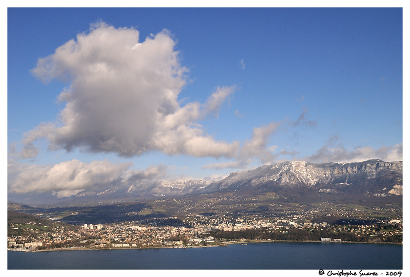 Giboules de mars au dessus de Aix Les Bains