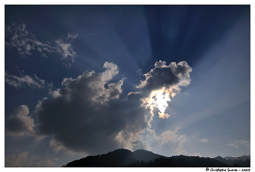 Rayons crpusculaires - Onnion - Les Brasses  - Haute-Savoie 