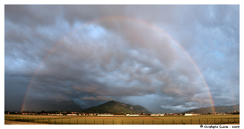 Arc en ciel en fin d'orage - Annecy - haute-Savoie