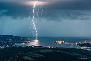 Coup de foudre ramifi sur la rade de Trieste