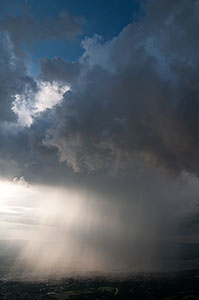 Orage au dessus de Montluon