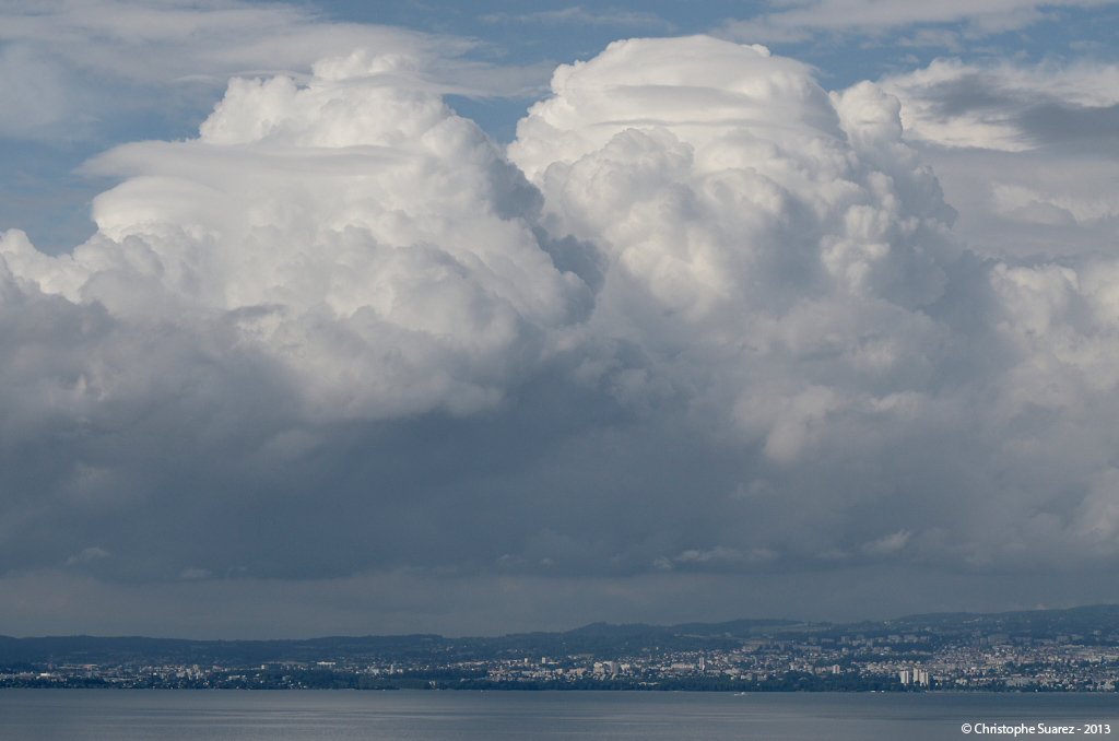 Cumulus congestus sur le Lac Lman