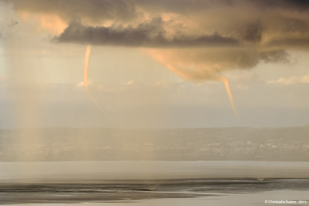 Trombes lacustres sur le lac Lman